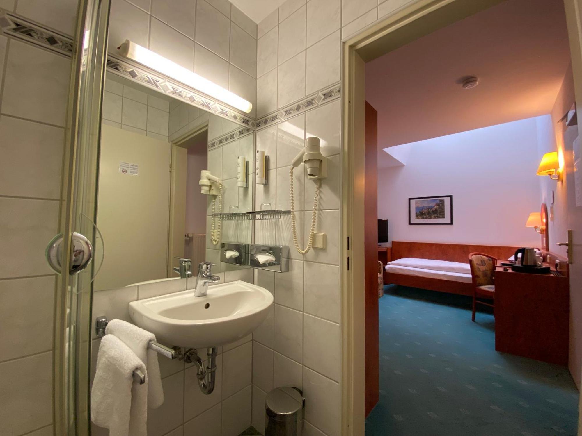 Hotel Hansa Offenbach am Main Bagian luar foto