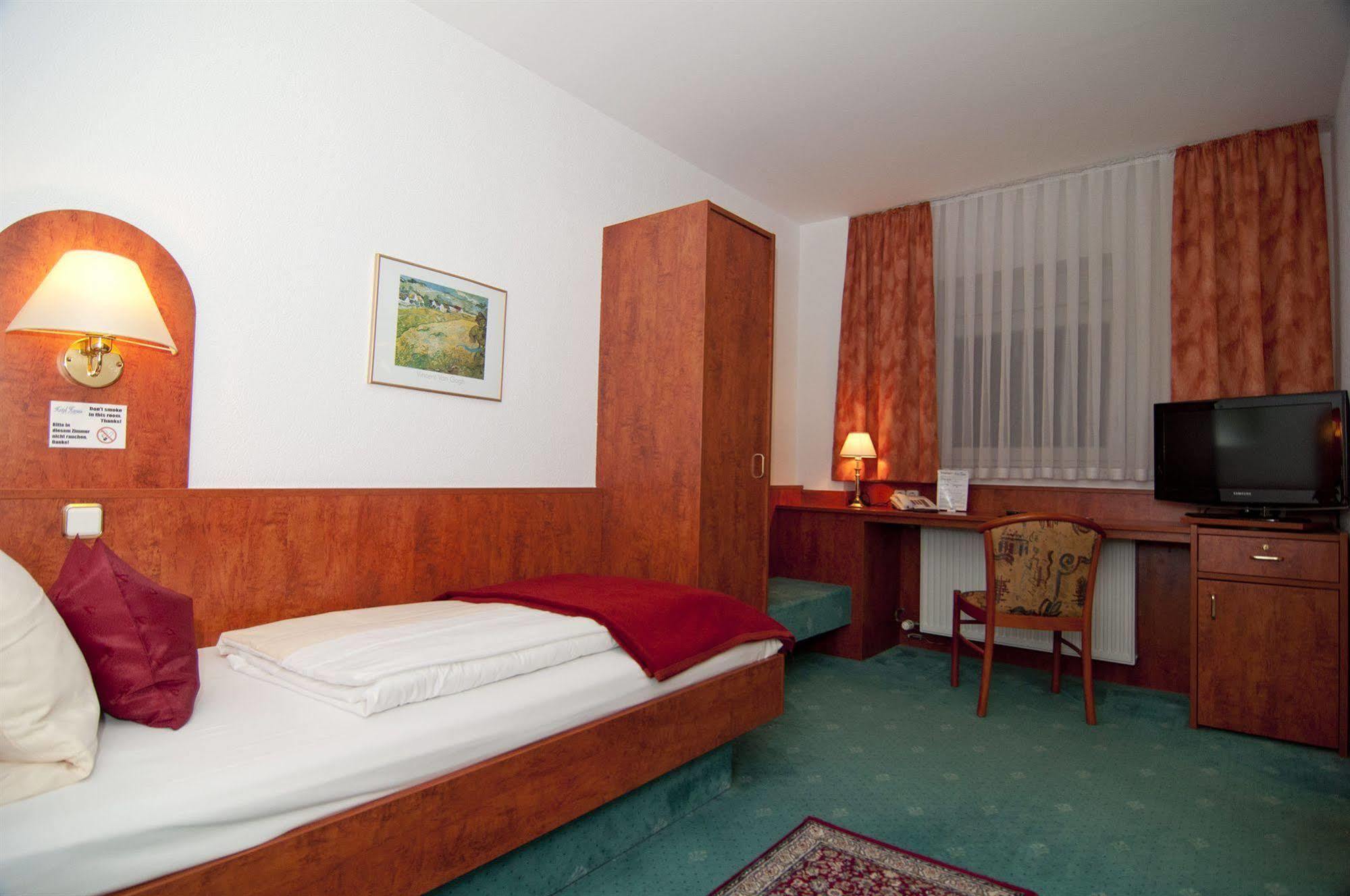 Hotel Hansa Offenbach am Main Bagian luar foto