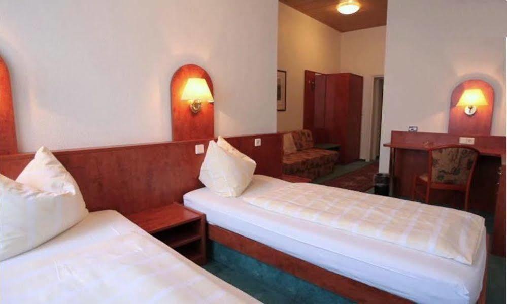 Hotel Hansa Offenbach am Main Bagian luar foto